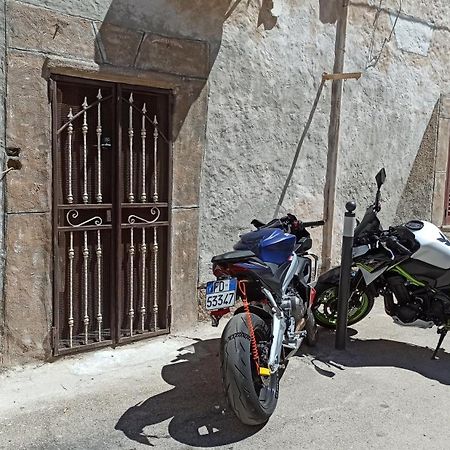 Casa Ele - The Alchemist'S House - Bikes Friendly - Sassari Bagian luar foto